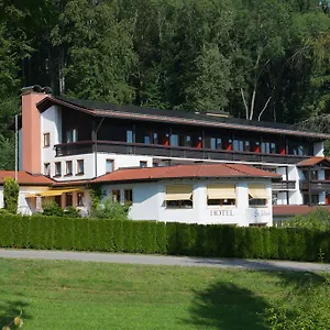 St. Ulrich Garni Otel